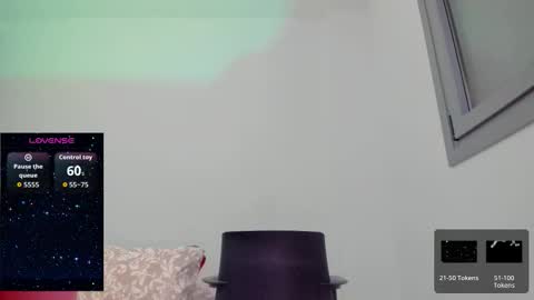 Snapshot of sexual_queen chatting on October 2025 04:13:01 AM Marilyn online show from October 2025 04:13:01 AM