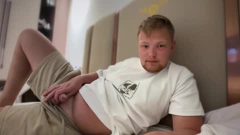 Snapshot of sexual_sbotage chatting on February 2026 02:59:02 PM Max Leman online show from February 2026 02:59:02 PM