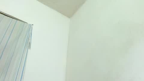 Snapshot of sexx_trip chatting on December 2024 03:58:01 PM Axel online show from December 2024 03:58:01 PM