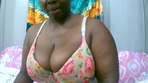 Snapshot of sexxi_ebony chatting on November 2025 09:53:02 AM sexxi_ebony online show from November 2025 09:53:02 AM