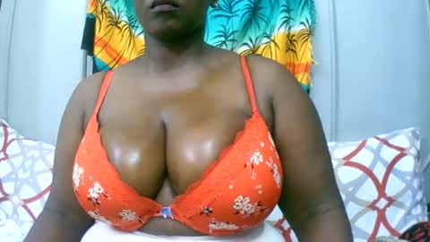 Snapshot of sexxi_ebony chatting on December 2025 05:09:02 PM sexxi_ebony online show from December 2025 05:09:02 PM