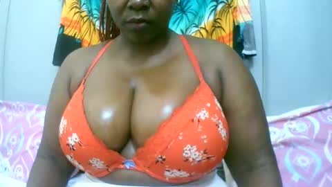 Snapshot of sexxi_ebony chatting on January 2026 08:07:02 AM sexxi_ebony online show from January 2026 08:07:02 AM