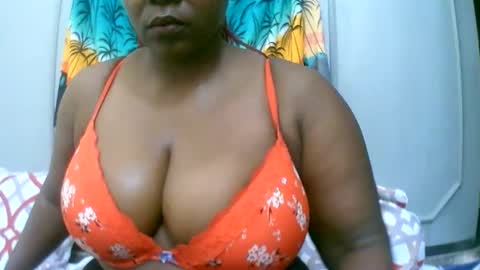 Snapshot of sexxi_ebony chatting on January 2026 06:28:01 AM sexxi_ebony online show from January 2026 06:28:01 AM