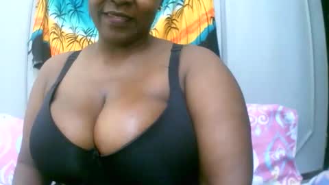 Snapshot of sexxi_ebony chatting on February 2026 01:16:02 PM sexxi_ebony online show from February 2026 01:16:02 PM