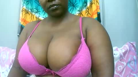 Snapshot of sexxi_ebony chatting on February 2026 05:30:02 AM sexxi_ebony online show from February 2026 05:30:02 AM