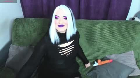 sexxx_queen online show from December 2025 10:47:02 PM