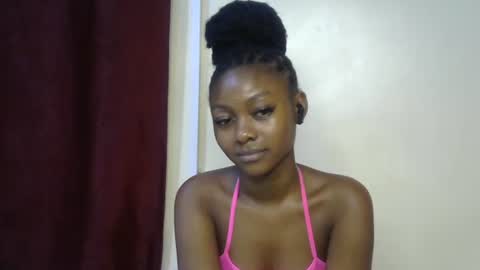 Snapshot of sexxy_divaa chatting on March 2026 06:25:02 PM vicky online show from March 2026 06:25:02 PM