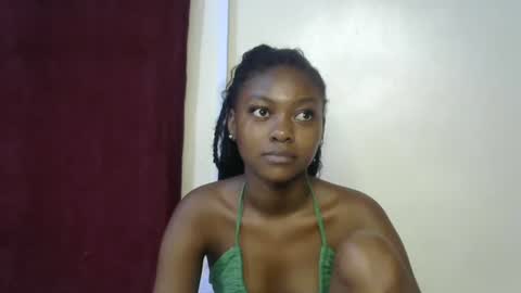 Snapshot of sexxy_divaa chatting on March 2026 07:34:02 AM vicky online show from March 2026 07:34:02 AM
