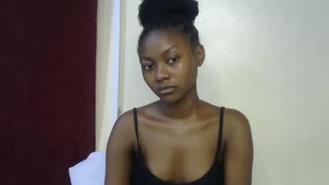 Snapshot of sexxy_divaa chatting on March 2026 08:19:01 AM vicky online show from March 2026 08:19:01 AM