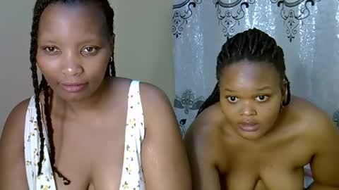 Sexxyqueens online show from November 2025 04:38:01 PM