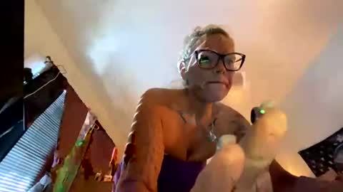 sexy4uenvy online show from July 2026 02:54:02 PM