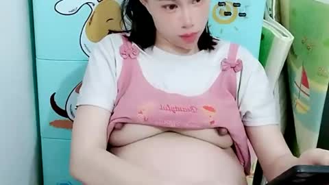 sexy8685 online show from April 2026 04:46:01 AM