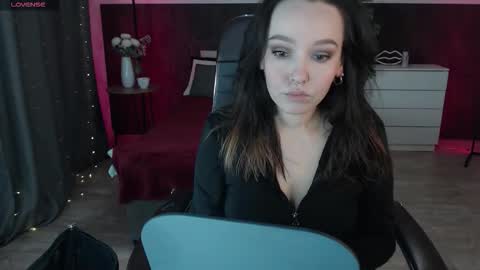 Alexia online show from October 2025 10:00:02 AM