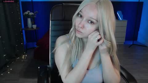 Alexia online show from November 2025 10:36:01 AM