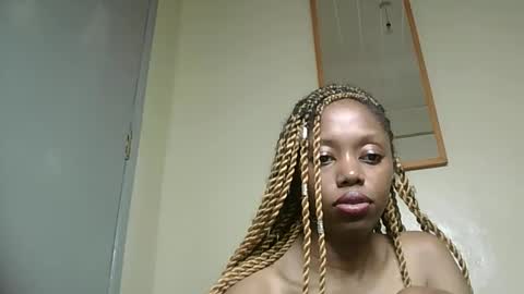 Snapshot of sexy_banny4 chatting on April 2026 02:17:01 AM sexy_banny4 online show from April 2026 02:17:01 AM