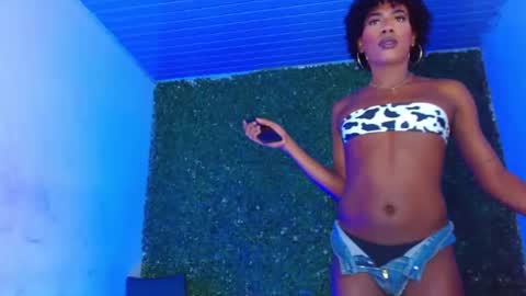 sexy_blackxxx991296 online show from May 2026 12:43:02 PM
