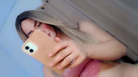 Snapshot of sexy_blaire chatting on September 2025 11:28:02 PM Haley Blaire online show from September 2025 11:28:02 PM