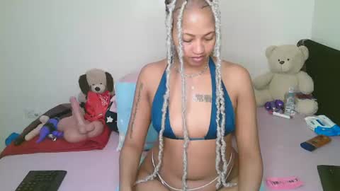 sexy_bluegirl online show from June 2026 01:28:02 AM