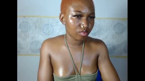 sexy_bluey247 online show from September 2025 03:38:01 PM