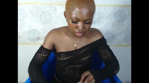 sexy_bluey247 online show from October 2025 09:03:02 PM