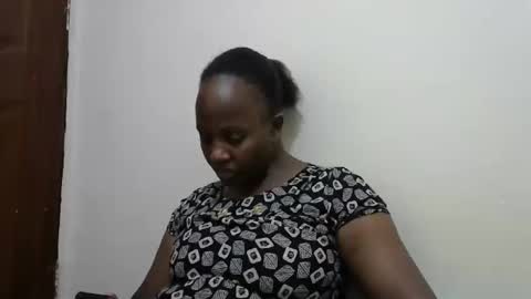 Sweet Dee online show from May 2026 05:23:02 AM