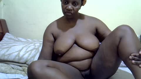 Snapshot of sexy_dee1 chatting on June 2026 07:55:01 AM Sweet Dee online show from June 2026 07:55:01 AM