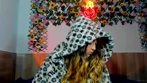 Snapshot of sexy_foxx_ chatting on March 2025 02:15:02 AM Antonella online show from March 2025 02:15:02 AM