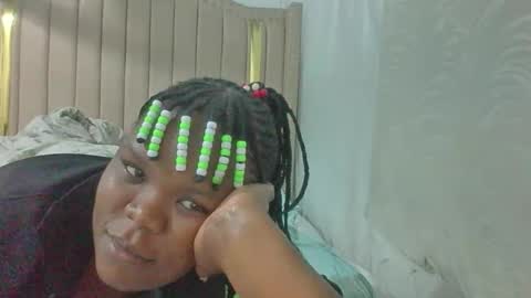 Snapshot of sexy_hottiee chatting on June 2026 11:18:01 PM Sexy hottiee online show from June 2026 11:18:01 PM
