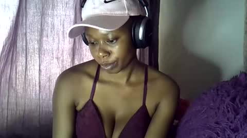 Snapshot of sexy_leila3 chatting on May 2026 12:09:02 PM kayla online show from May 2026 12:09:02 PM