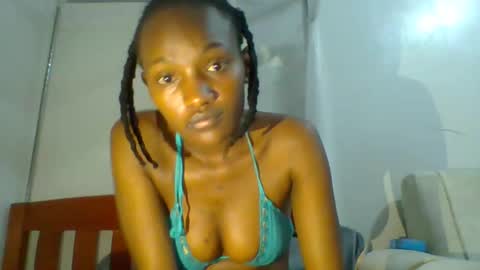Snapshot of sexy_lucy012 chatting on January 2025 07:39:01 PM sexy_lucy012 online show from January 2025 07:39:01 PM