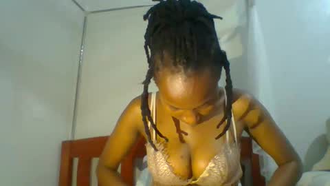 Snapshot of sexy_lucy012 chatting on January 2025 06:37:02 PM sexy_lucy012 online show from January 2025 06:37:02 PM