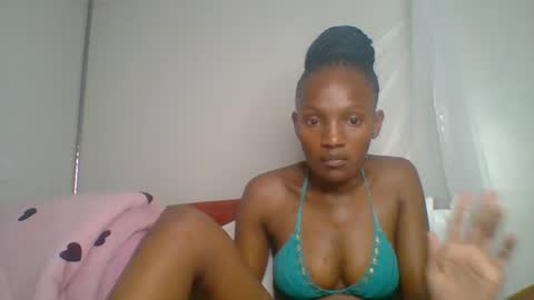Snapshot of sexy_lucy012 chatting on February 2025 09:39:02 PM sexy_lucy012 online show from February 2025 09:39:02 PM