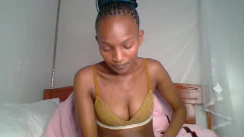 Snapshot of sexy_lucy012 chatting on February 2025 04:35:01 PM sexy_lucy012 online show from February 2025 04:35:01 PM