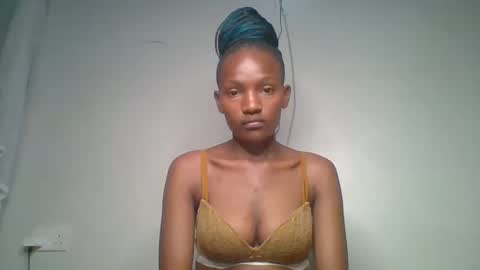 Snapshot of sexy_lucy012 chatting on February 2025 06:37:01 PM sexy_lucy012 online show from February 2025 06:37:01 PM
