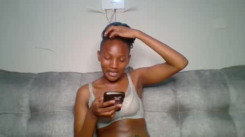Snapshot of sexy_lucy012 chatting on February 2025 12:38:02 AM sexy_lucy012 online show from February 2025 12:38:02 AM