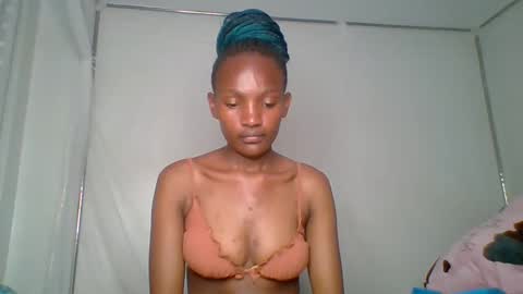 Snapshot of sexy_lucy012 chatting on February 2025 05:36:01 PM sexy_lucy012 online show from February 2025 05:36:01 PM