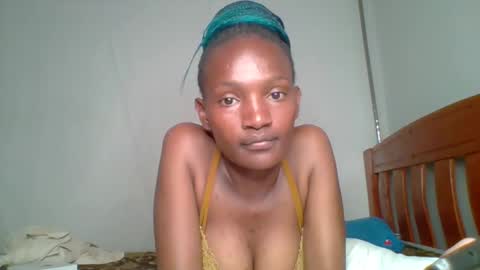 Snapshot of sexy_lucy012 chatting on February 2025 09:47:02 PM sexy_lucy012 online show from February 2025 09:47:02 PM