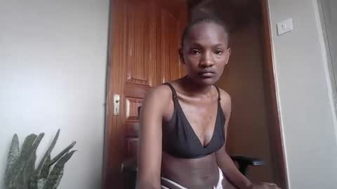Snapshot of sexy_lucy012 chatting on September 2025 12:39:01 PM sexy_lucy012 online show from September 2025 12:39:01 PM