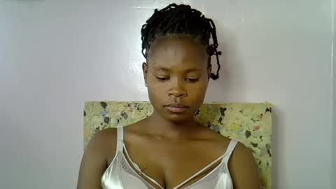 Molyne online show from February 2026 06:26:01 AM