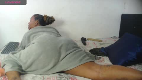 Snapshot of sexy_night_bm chatting on December 2024 07:05:01 AM Jhoana online show from December 2024 07:05:01 AM