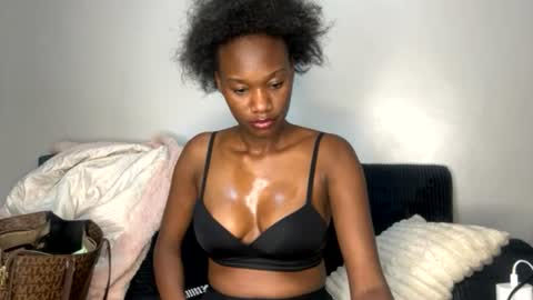 Nyla online show from July 2026 09:43:01 PM