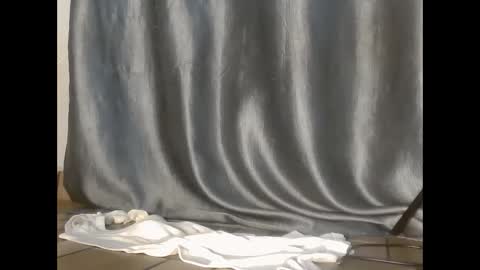 Snapshot of sexy_petitqueen chatting on February 2026 07:51:01 AM sexy_petitqueen online show from February 2026 07:51:01 AM