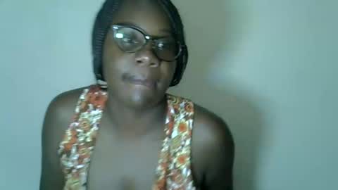 Snapshot of sexy_pussy01 chatting on November 2025 05:18:02 AM sexy_pussy01 online show from November 2025 05:18:02 AM