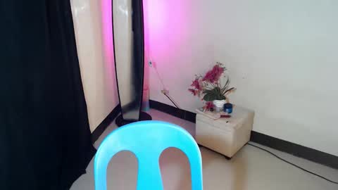 Snapshot of sexy_rc18 chatting on December 2024 05:55:01 PM RC online show from December 2024 05:55:01 PM