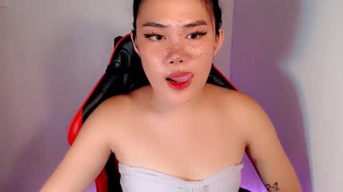 Snapshot of sexy_rc18 chatting on September 2025 08:18:02 AM RC online show from September 2025 08:18:02 AM