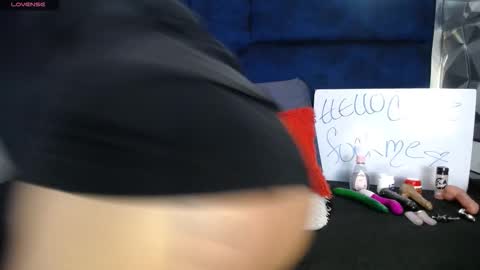 karoline online show from February 2026 04:21:02 AM