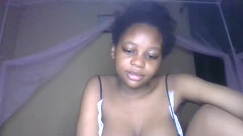 Snapshot of sexy_short chatting on October 2025 01:50:02 AM Janet online show from October 2025 01:50:02 AM