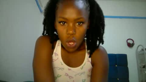 Snapshot of sexy_skyllah chatting on March 2026 09:53:02 AM sexy_skyllah online show from March 2026 09:53:02 AM