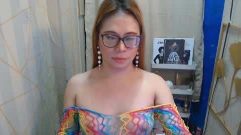 Snapshot of sexyasiantsxx chatting on February 2025 09:19:01 AM Denise online show from February 2025 09:19:01 AM