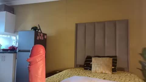 sexyasszeeee online show from October 2025 08:33:01 AM